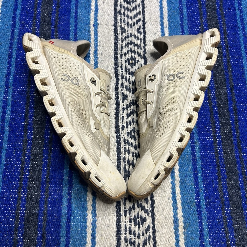 On Cloud 5 Coast Men Size US 8.5 White Running Athletic Sneakers